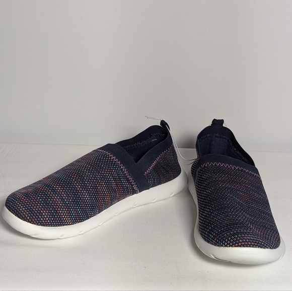 NEW isotoner Womens Lightweight and Breathable Elastic Knit Slip-on Shoe Slipper - Picture 4 of 4